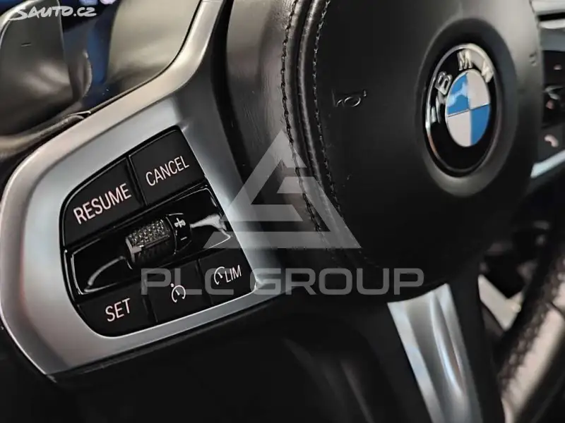2022 BMW 330