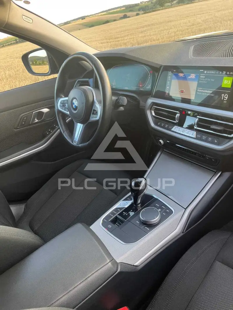 2022 BMW 330