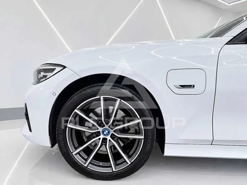 2022 BMW 330