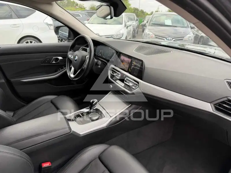 2022 BMW 330