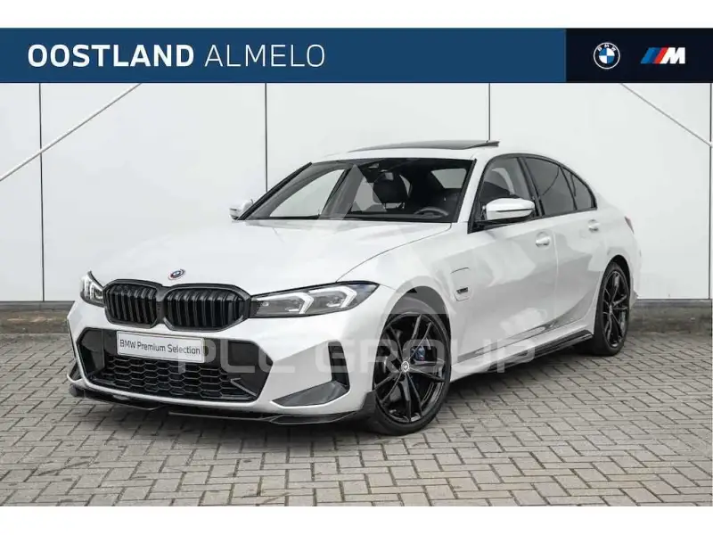 2022 BMW 330