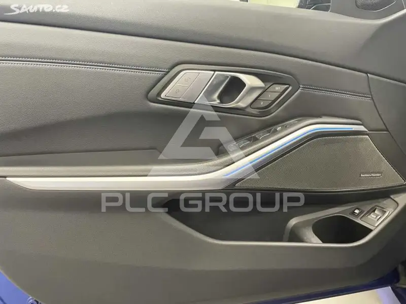 2022 BMW 330