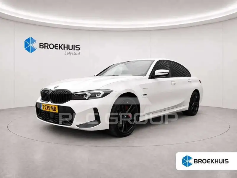 2022 BMW 330