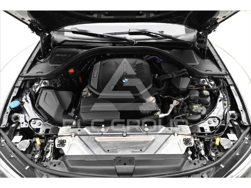2022 BMW 330