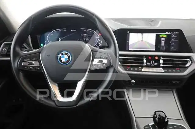 2022 BMW 330