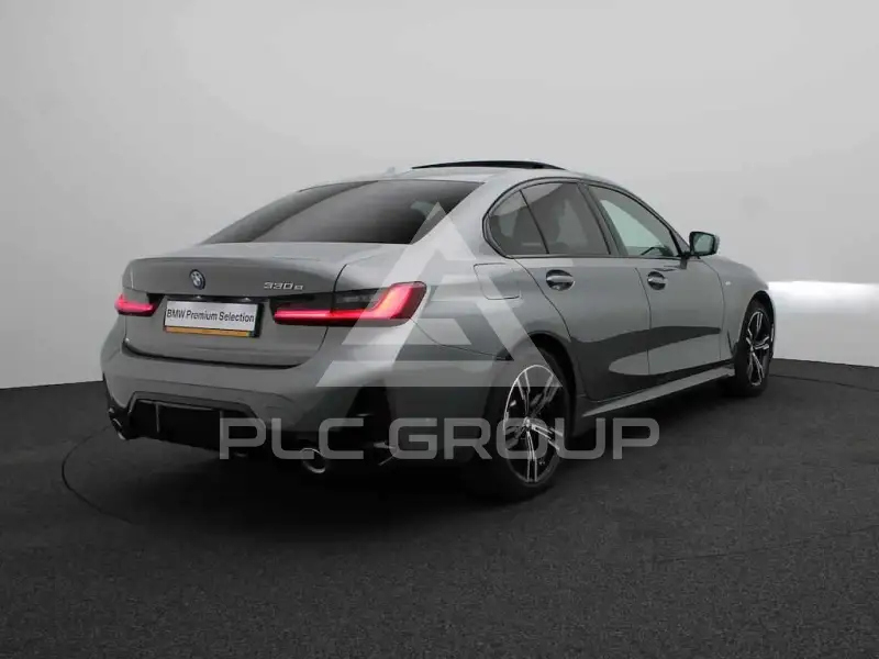 2022 BMW 330