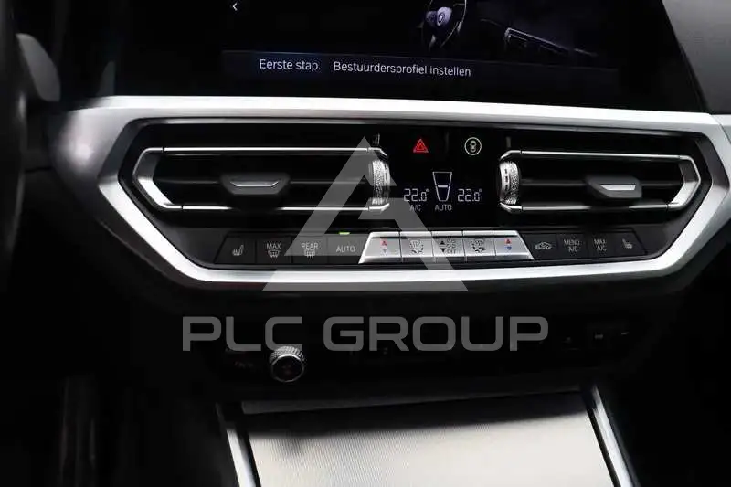 2022 BMW 330