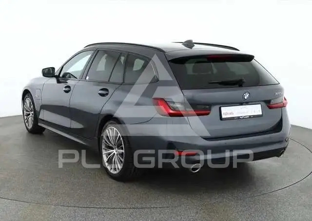 2022 BMW 330