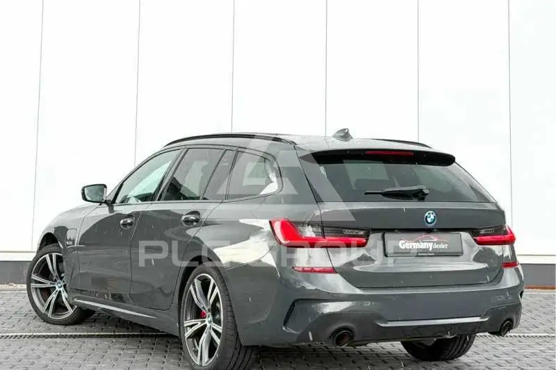 2022 BMW 330
