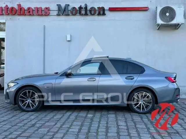 2022 BMW 330
