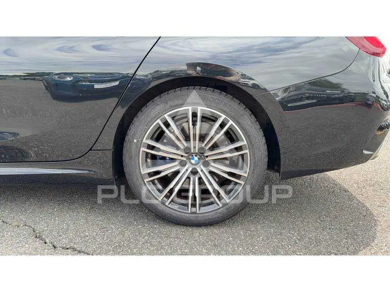 2022 BMW 330