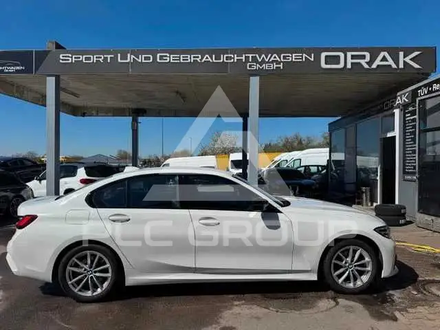 2022 BMW 330