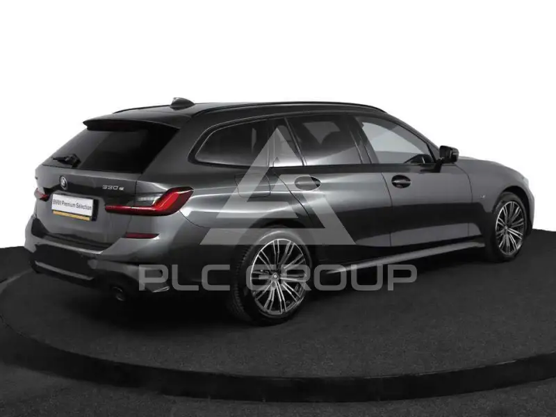 2022 BMW 330