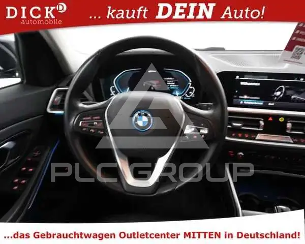 2022 BMW 330