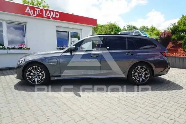 2022 BMW 330