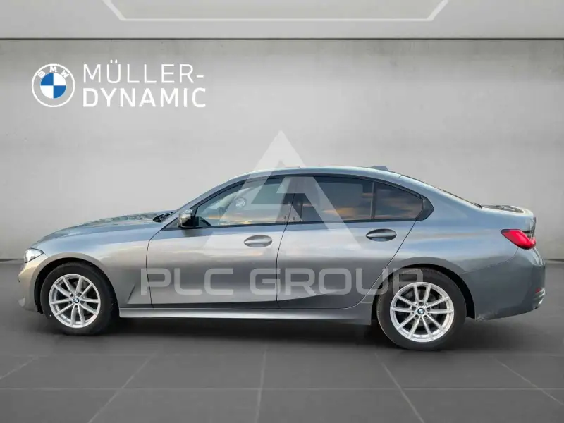 2022 BMW 330