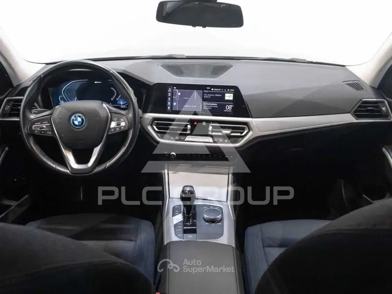 2022 BMW 330