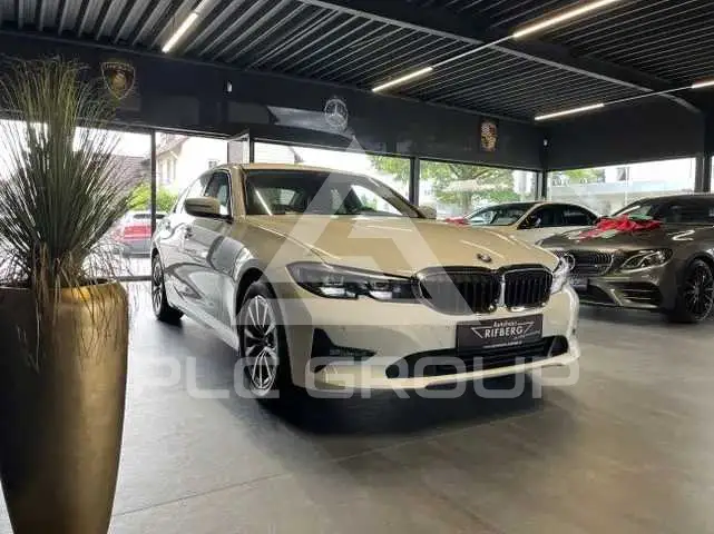 2022 BMW 330