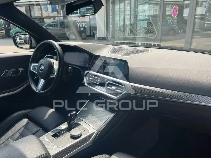 2022 BMW 330