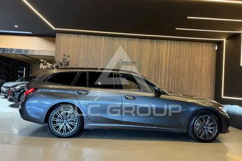 2022 BMW 330
