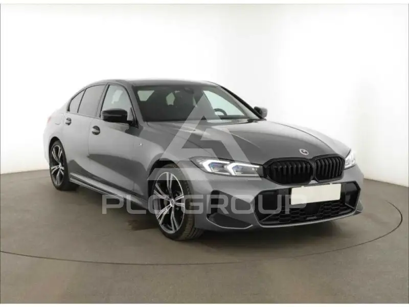 2022 BMW 330