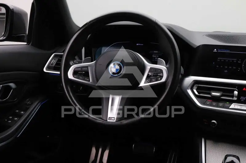 2022 BMW 330
