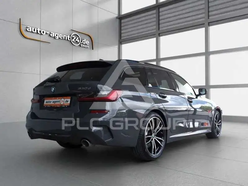 2022 BMW 330