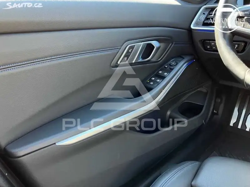 2022 BMW 330
