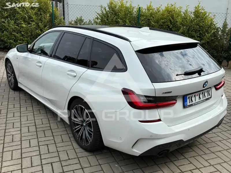 2022 BMW 330