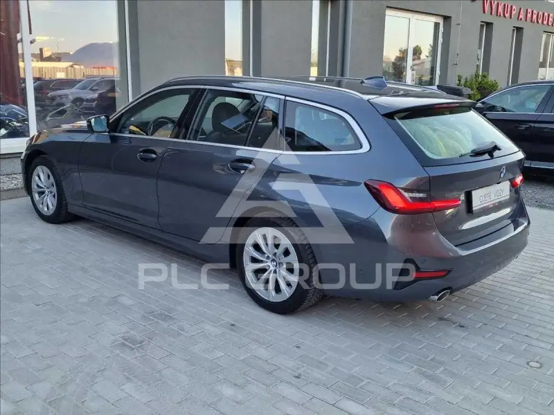 2022 BMW 330