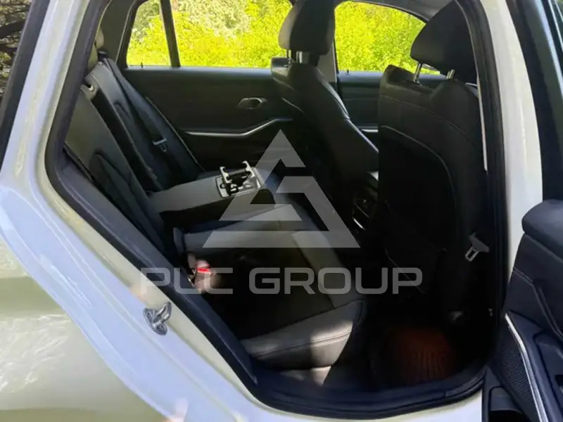 2022 BMW 330