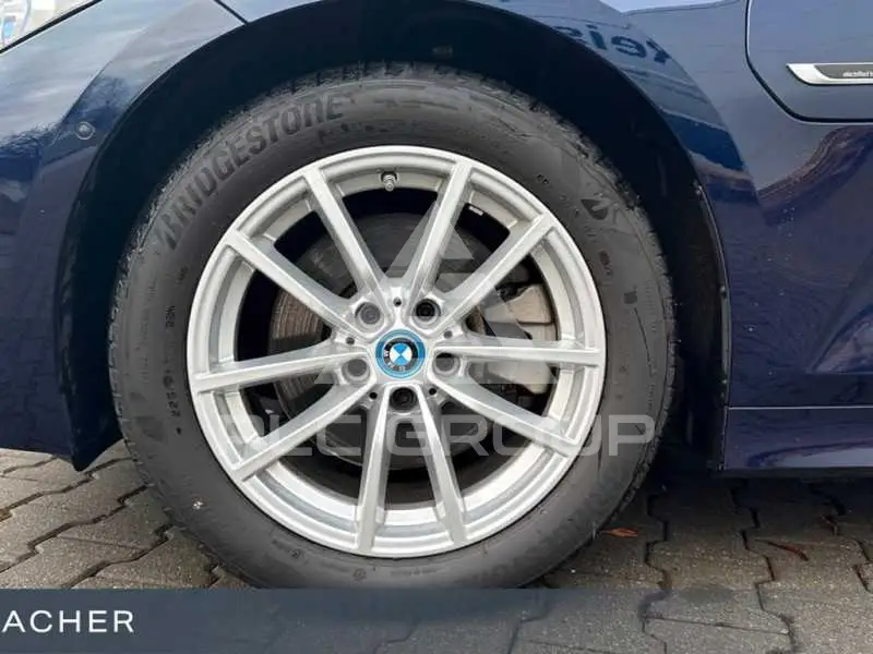 2022 BMW 330