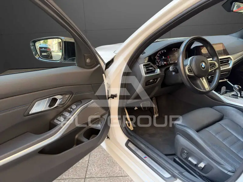 2022 BMW 330