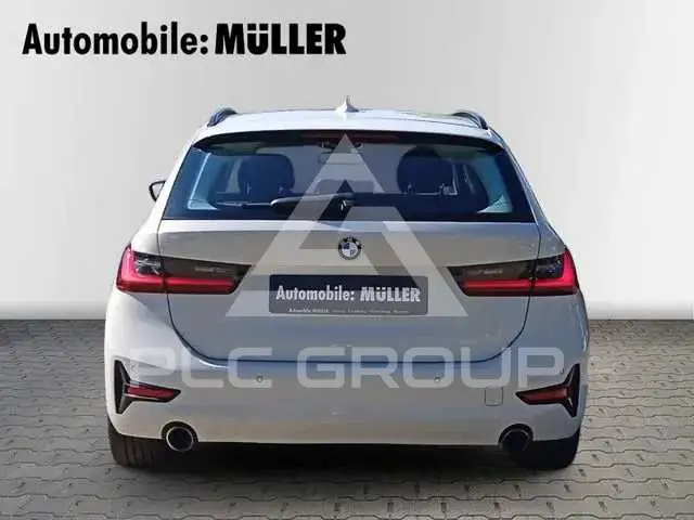 2022 BMW 330