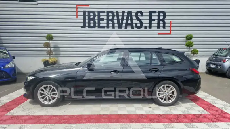 2022 BMW 330
