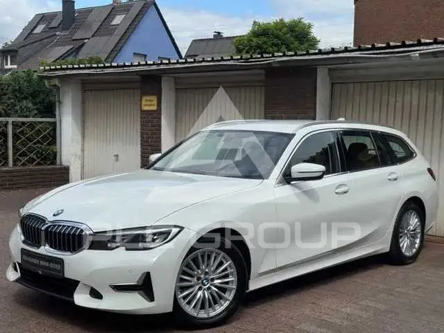 2022 BMW 330
