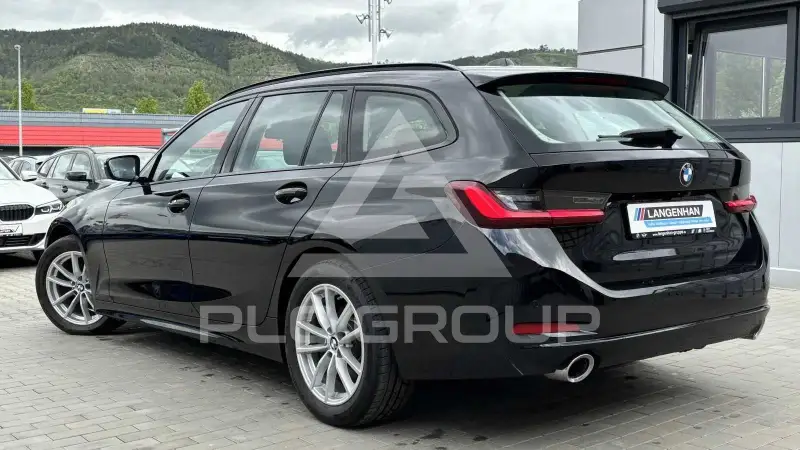 2022 BMW 330