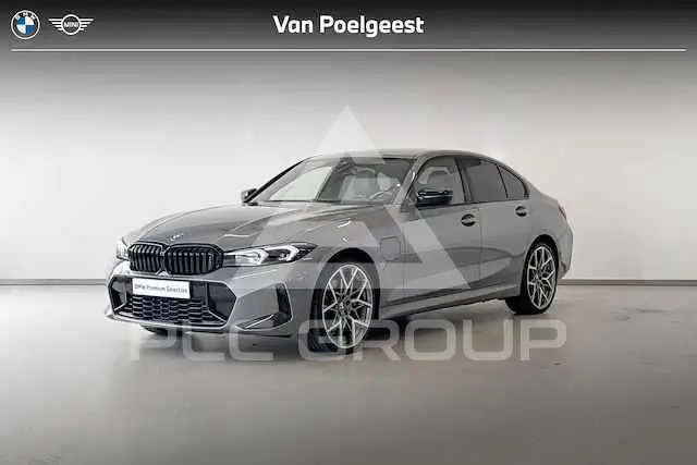 2022 BMW 330
