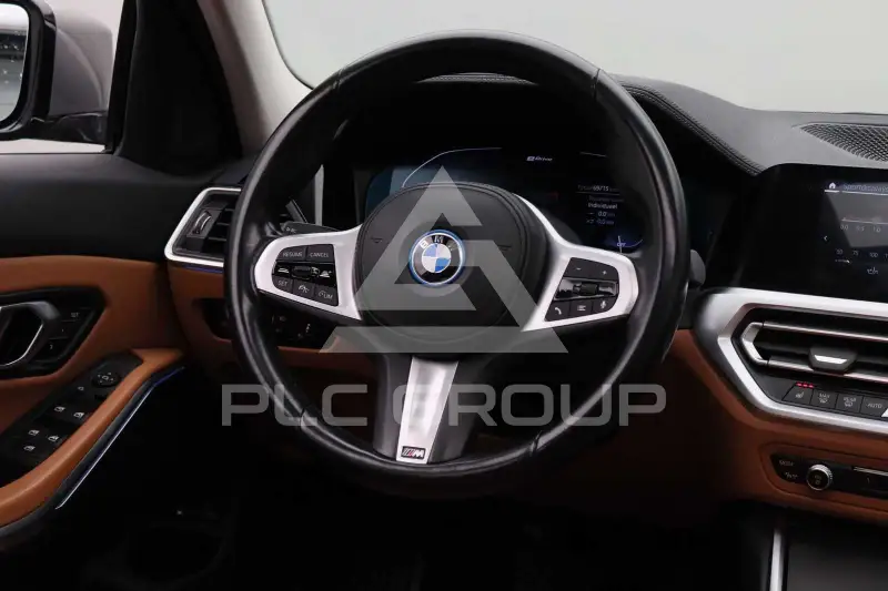 2022 BMW 330