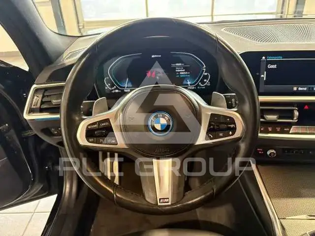 2022 BMW 330