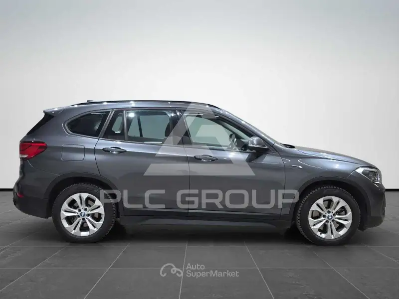 2022 BMW X1