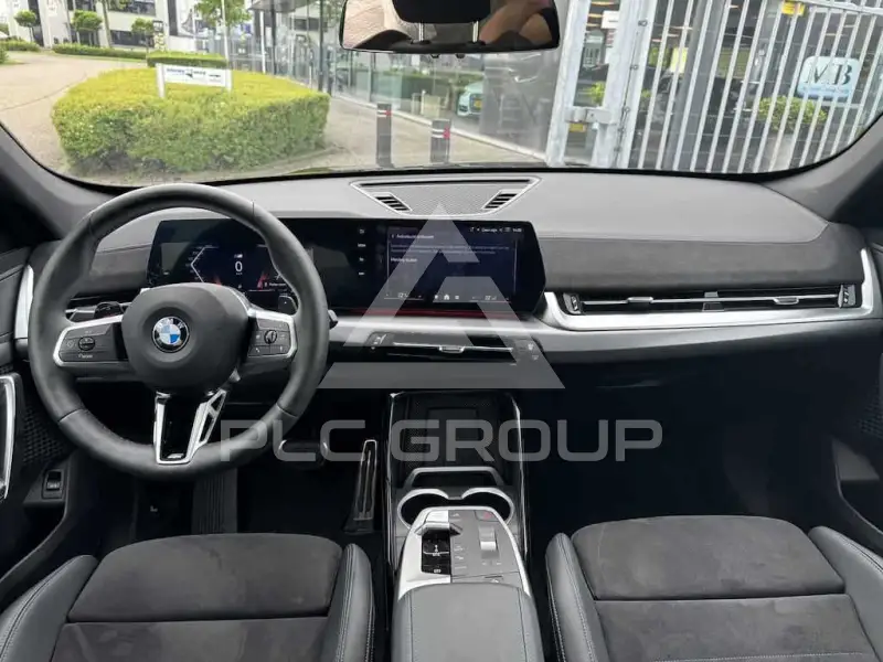 2022 BMW X1