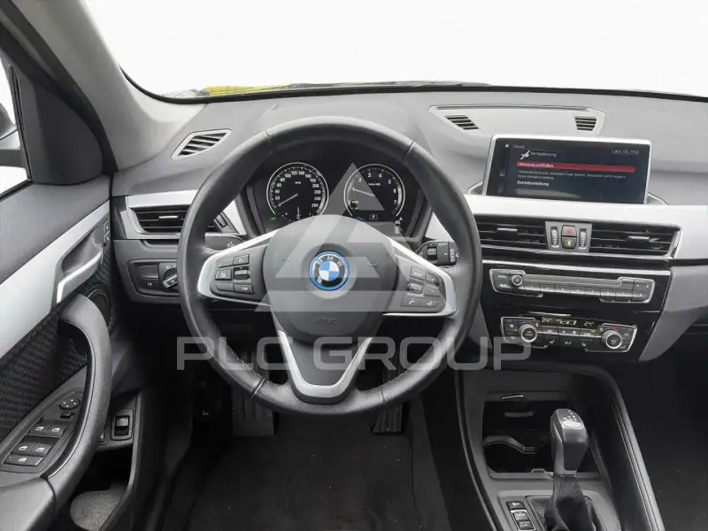 2022 BMW X1