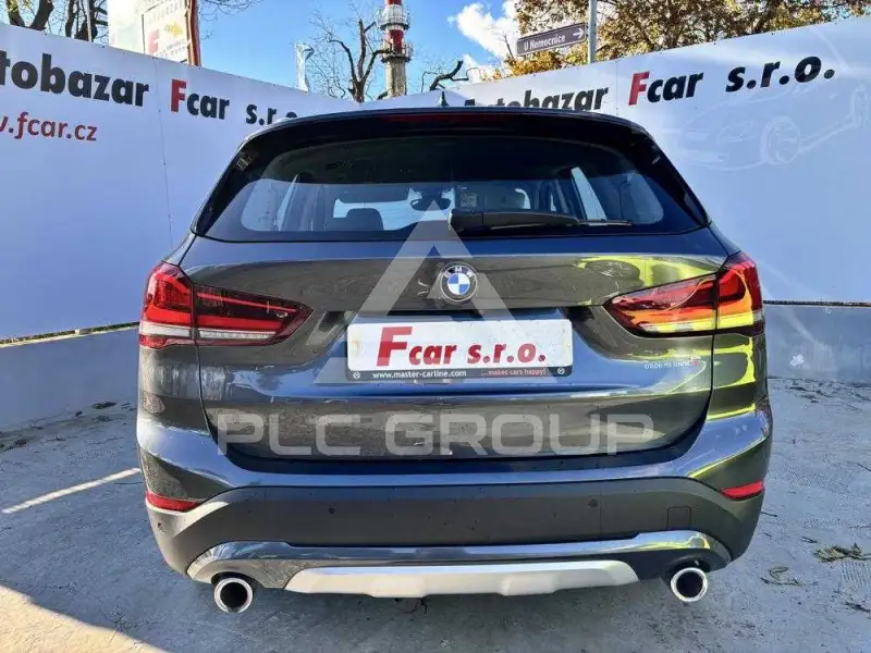 2022 BMW X1