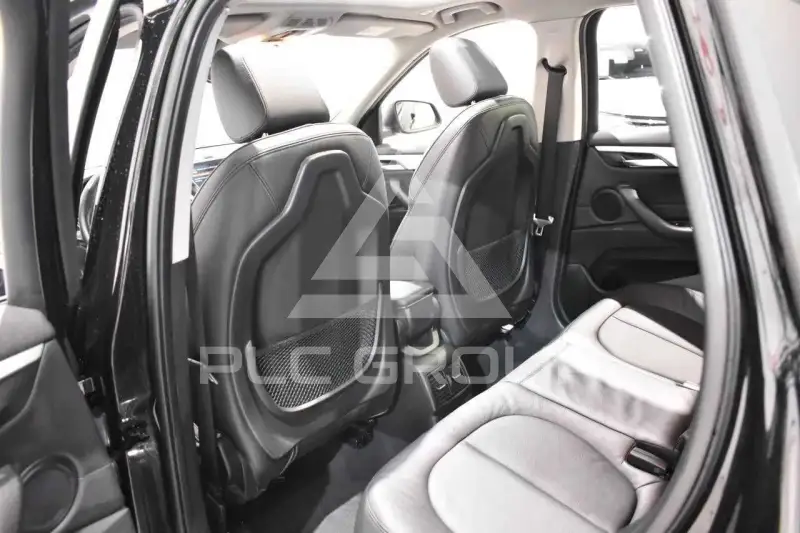 2022 BMW X1