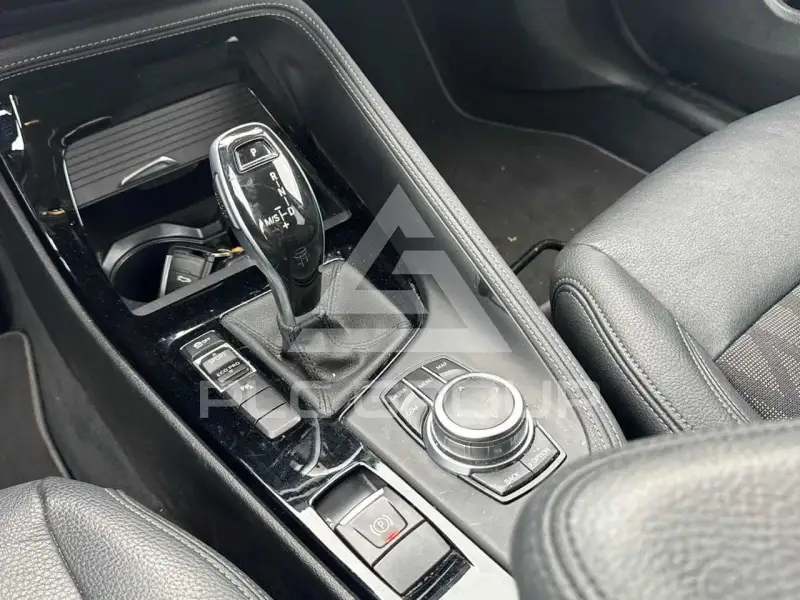 2022 BMW X1