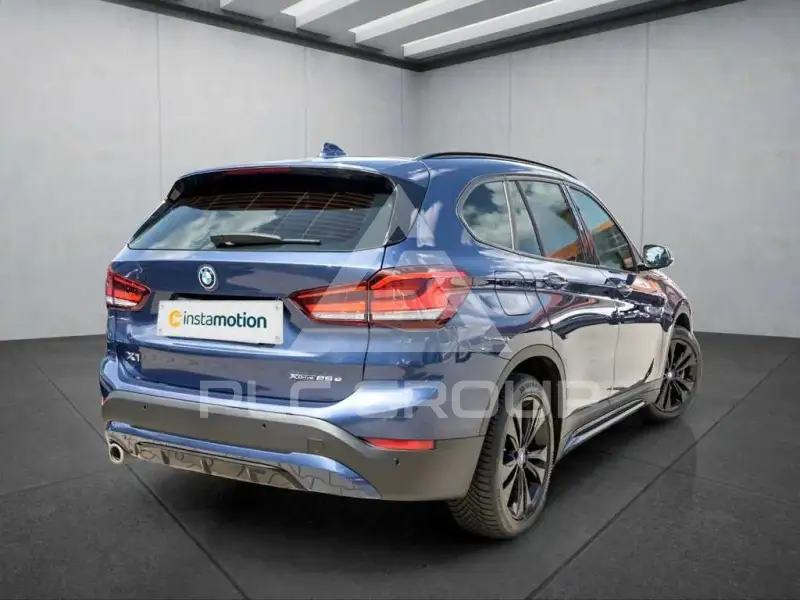 2022 BMW X1