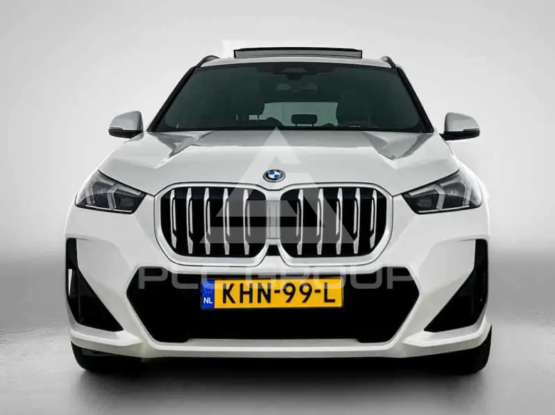 2022 BMW X1