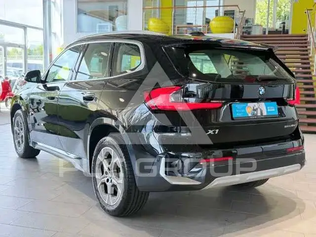 2022 BMW X1