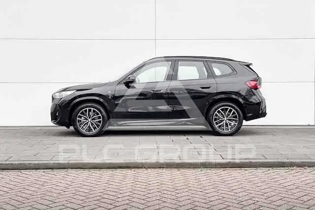2022 BMW X1